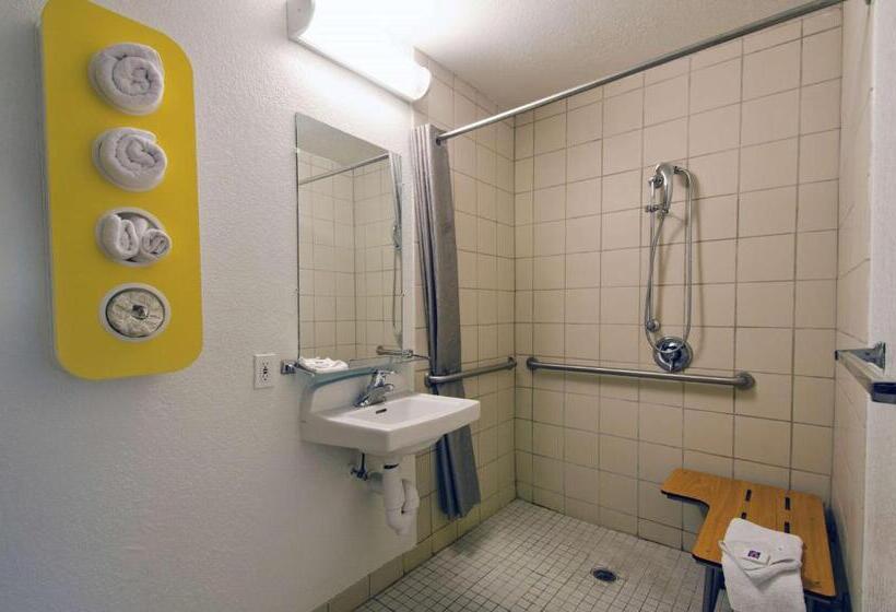 장애인을 위한 스탠다드 룸, Motel 6camp Springs, Dc  South Camp Springs