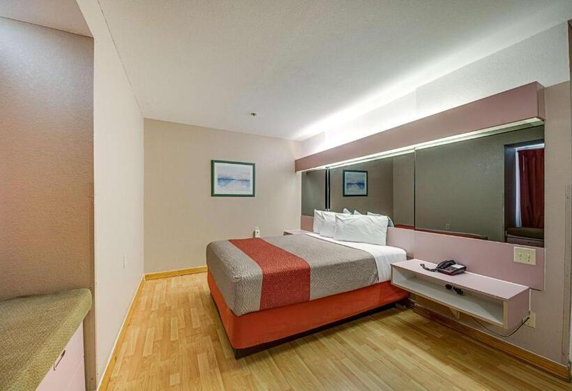 장애인을 위한 스탠다드 룸, Motel 6mcallen, Tx  East