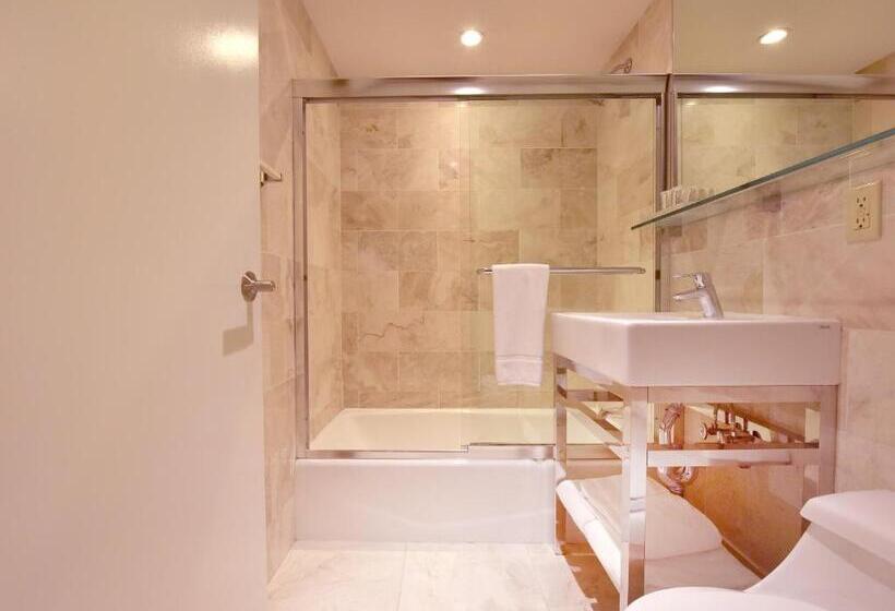 اتاق لوکس با تخت بزرگ, 32 32
