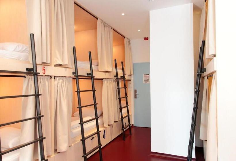 带共用卧室公用房间的床, Maverick City Lodge