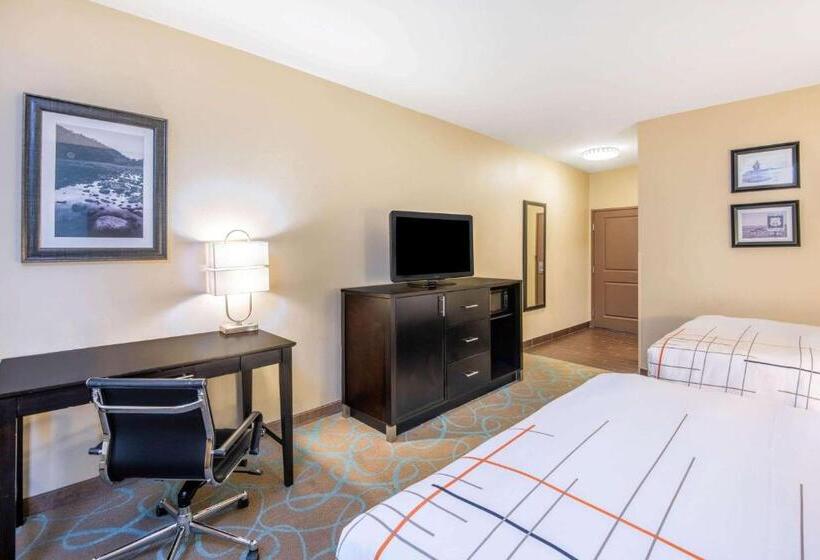 Номер Deluxe, La Quinta By Wyndham Clinton Historic Route 66