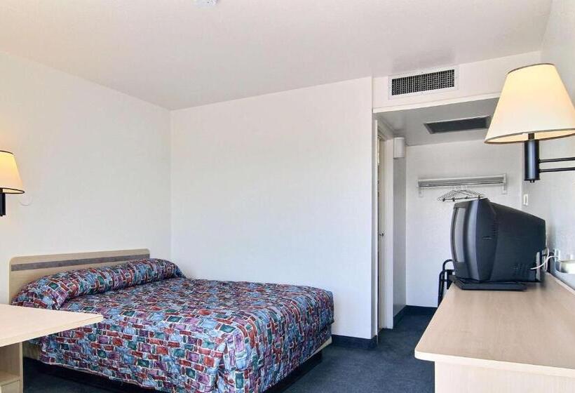 Номер Стандарт, Motel 6 Farmington, Nm
