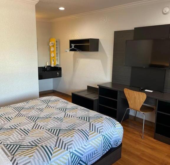장애인을 위한 스탠다드 룸, Motel 6 Sacramento, Ca   Downtown