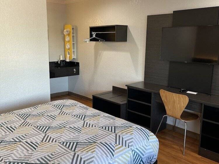 디럭스 룸, Motel 6 Sacramento, Ca   Downtown