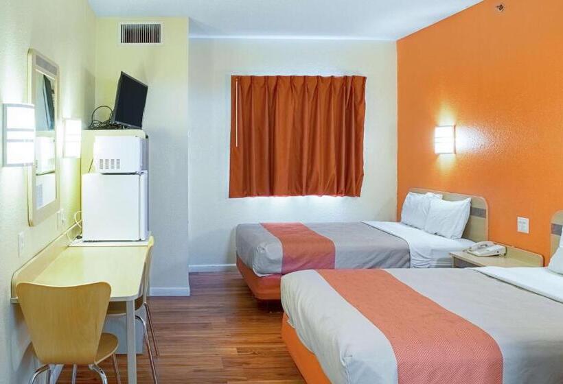4인용 스탠다드 룸, Motel 6 Seymour, In   North