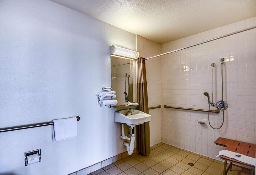 장애인을 위한 스탠다드 룸, Motel 6stockton, Ca  Charter Way West