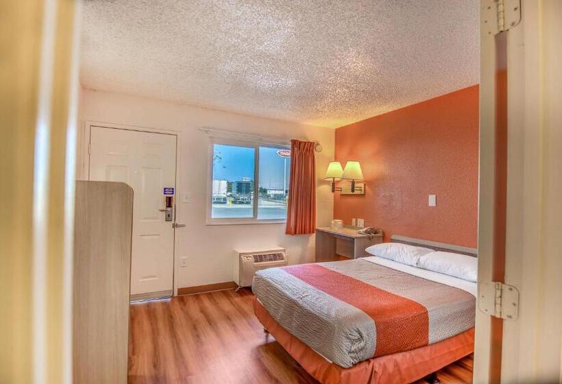 Номер Стандарт Адаптированный для Инвалидов, Motel 6stockton, Ca  Charter Way West