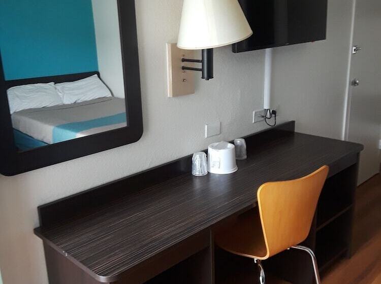 Номер Стандарт 2 Двуспальные Кровати, Motel 6 Farmington, Nm