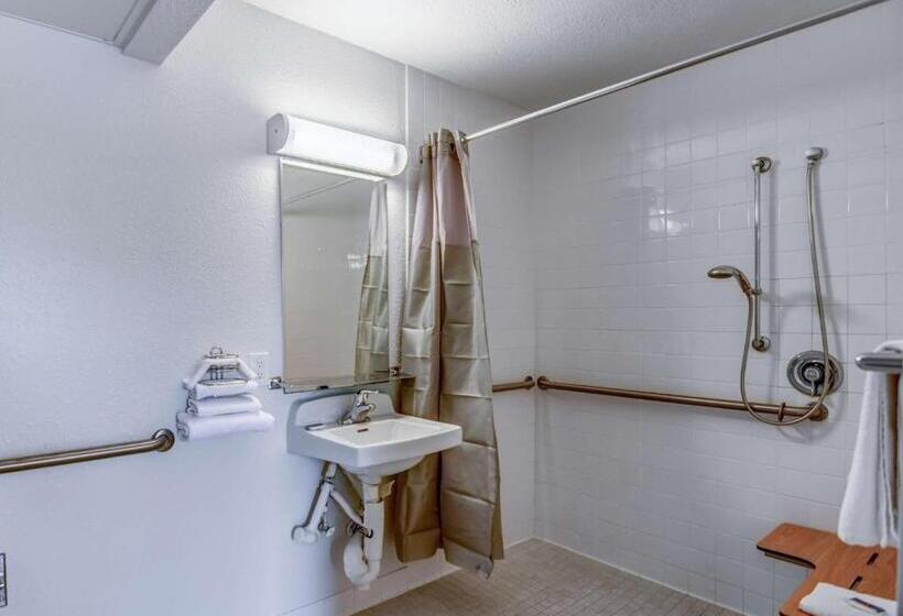 Номер Deluxe, Park Inn By Radisson, Tracy