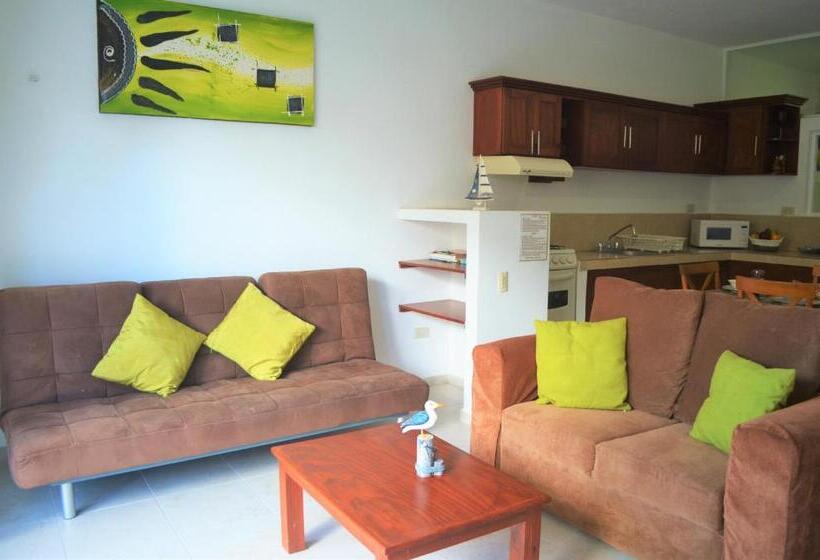 Juniorsviitti Puutarhanäkymä, Corales Suites