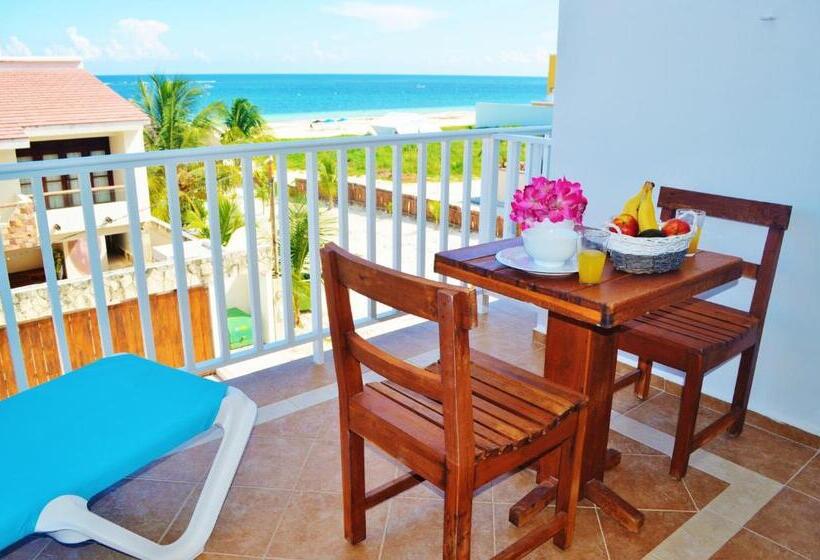 جناح ماستر مع إطلالات, Corales Suites