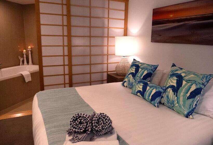 Апартаменты 3 Спальни, Cotton Beach Resort  Tweed Coast Holidays ®