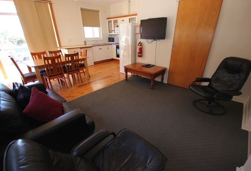 Семейные Апартаменты 3 Спальни, Big4 Cape Jervis Accommodation & Caravan Park