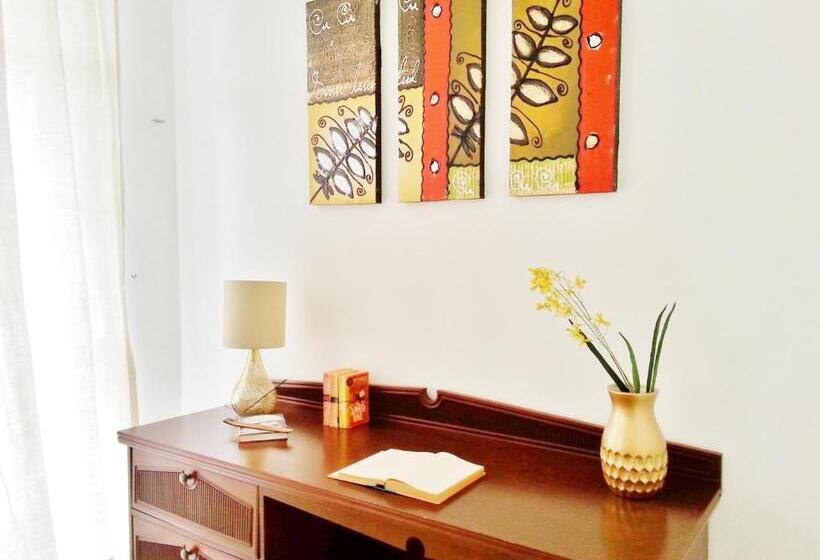 جناح بغرفتي نوم مع إطلالة جانبية على البحر, Corales Suites