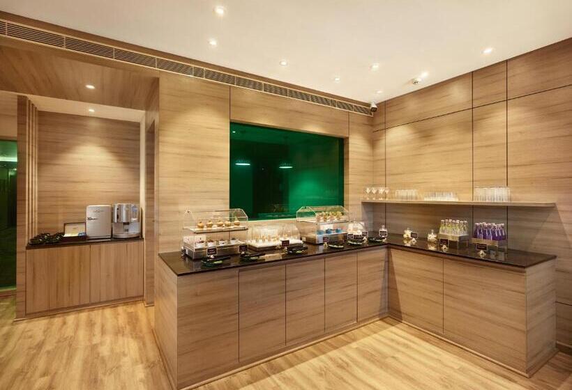 클럽 룸, Hycinth Hotels