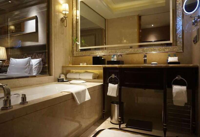 Номер Executive, Wanda Realm Harbin