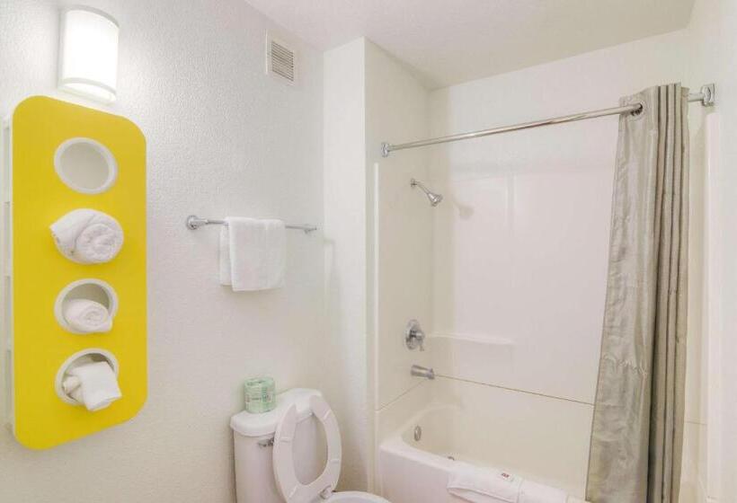 디럭스 4인 룸, Motel 6simi Valley, Ca