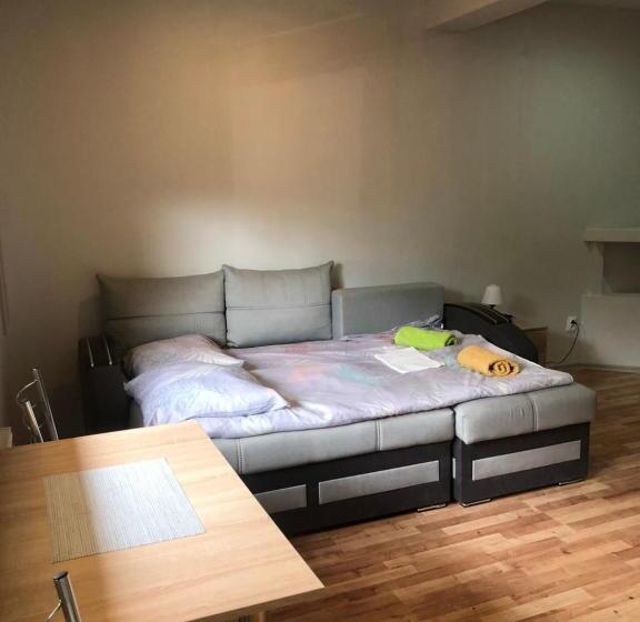 Номер Deluxe, Tarnica