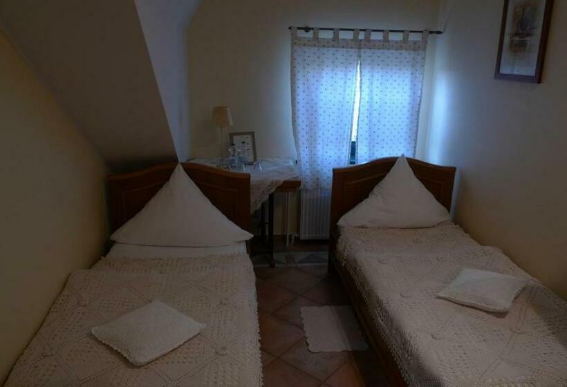 غرفة قياسية, Gościniec Stara Kuźnia