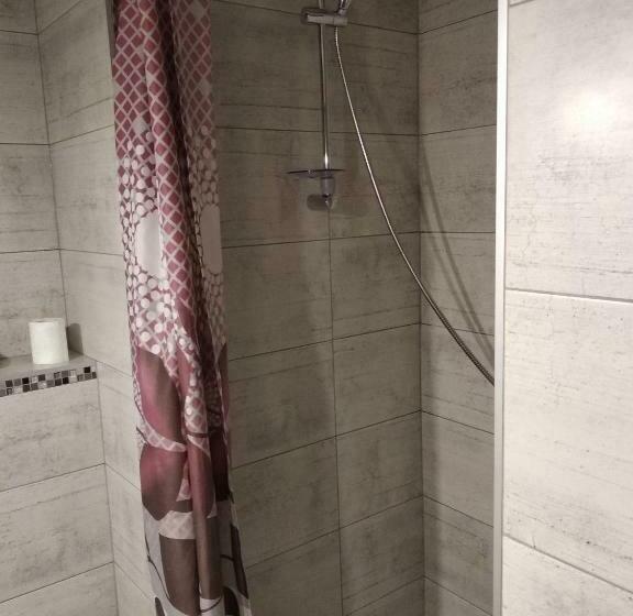 Номер Стандарт, U Janka