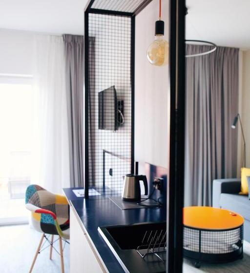 חדר סטנדרט עם מרפסת, Ind.u Apartamenty