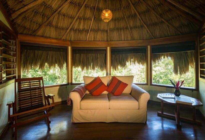 کابین, Gaia Riverlodge