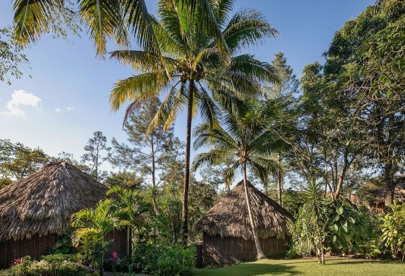 کابین, Gaia Riverlodge