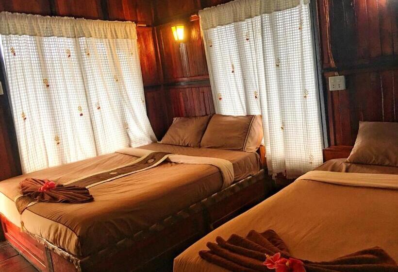 Номер Deluxe, Phi Phi Green Hill Resort