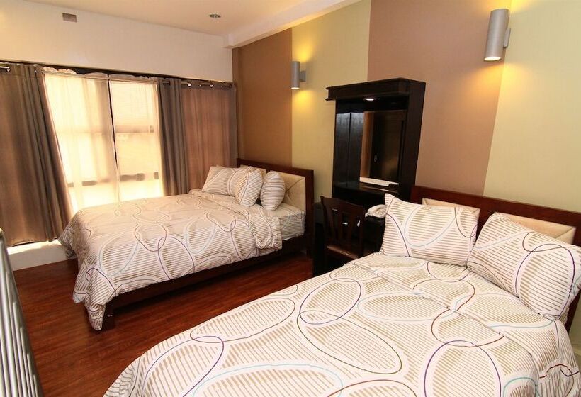 디럭스 스위트, Uptown Condotel