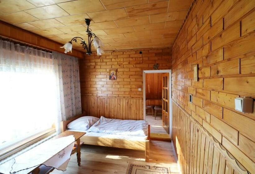 غرفة قياسية ثلاثية حمام مشترك, Agroturystyka Tyniok