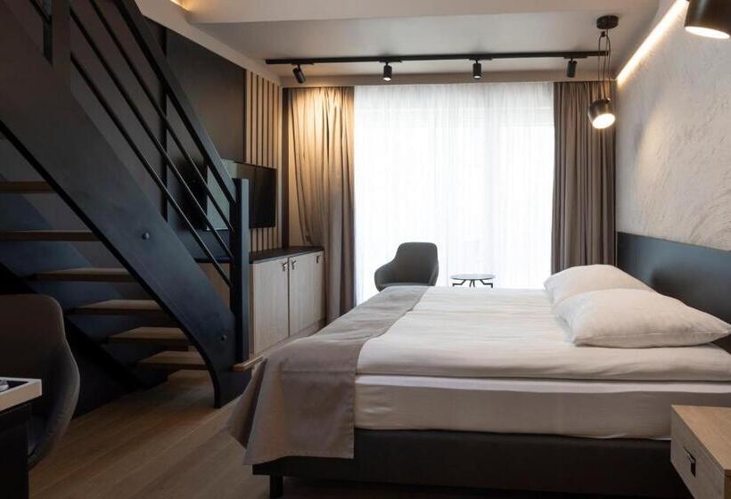 Family Suite, Four Winds