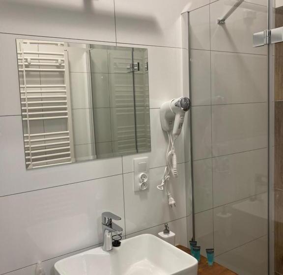 Номер Стандарт, Hostel Karpacki Szymon Szczepan