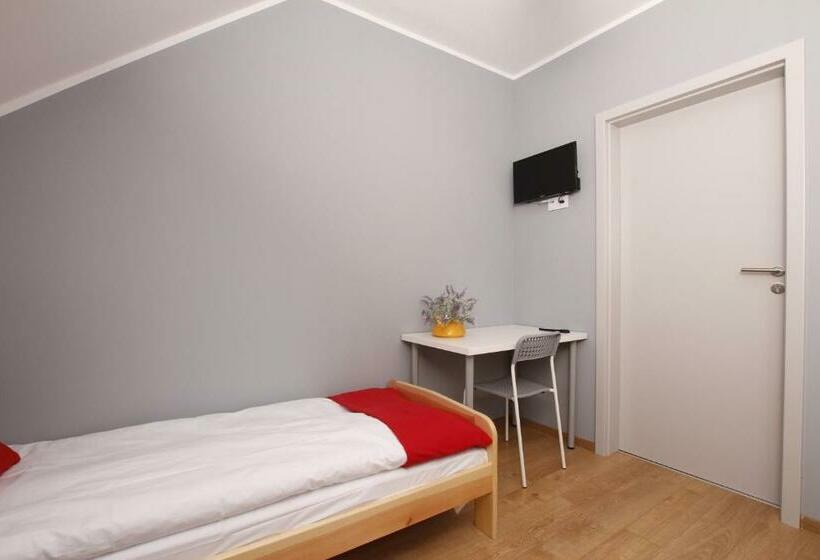 Номер Стандарт, Hostel W Ogrodzie