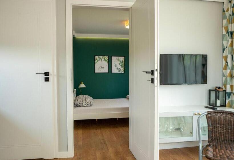 Шале 1 Спальня, Hostel W Ogrodzie