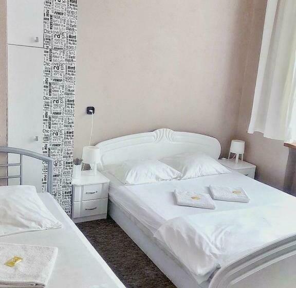 Номер Стандарт Трехместный, Gryf