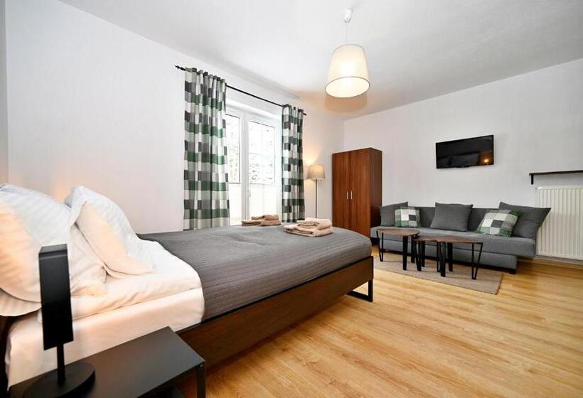 Семейное Студио, Molonówka Guest House
