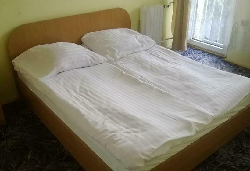 Номер Комфорт, Hostel Refleks