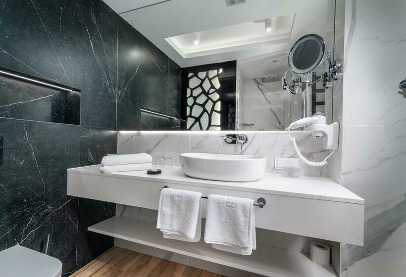 اتاق لوکس با بالکن, Love Sopot Residence