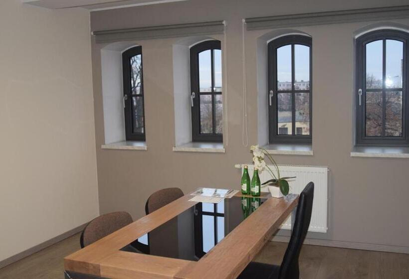 Люкс, Apartamenty Zamkowa