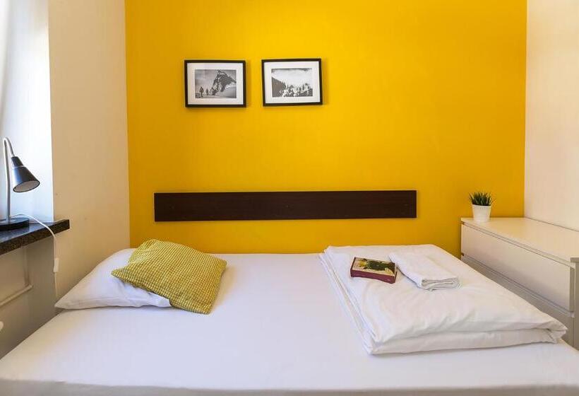 Номер Стандарт Индивидуальный, Hello Hostel & Apartments