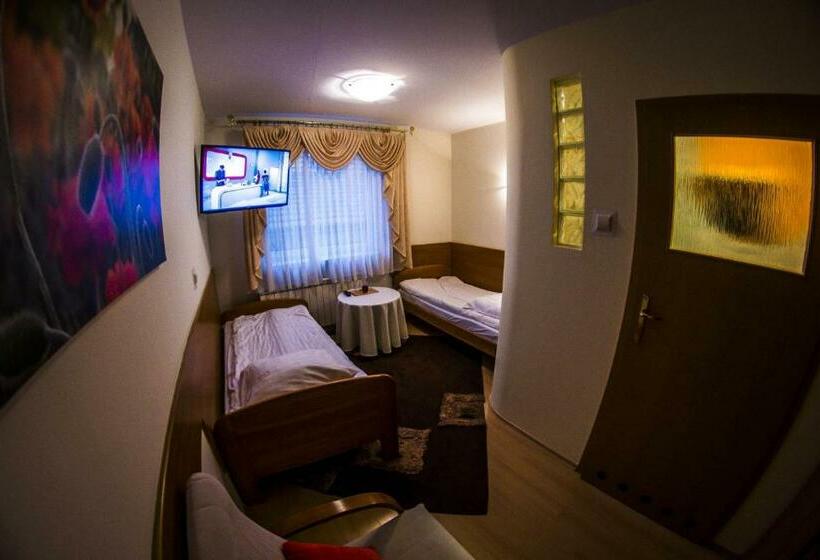 Номер Стандарт, Motel Za Miedzą
