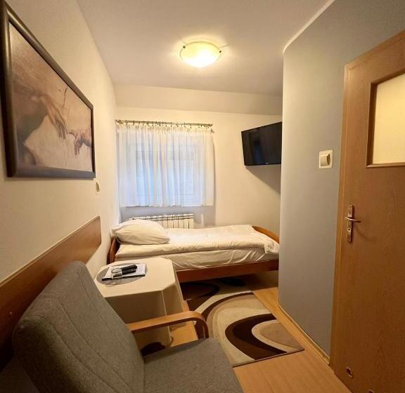 单人基本间, Motel Za Miedzą