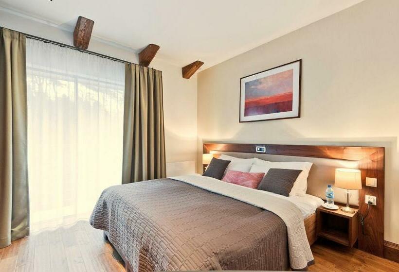 Апартаменты Deluxe 2 Спальни, Mevo Apartament