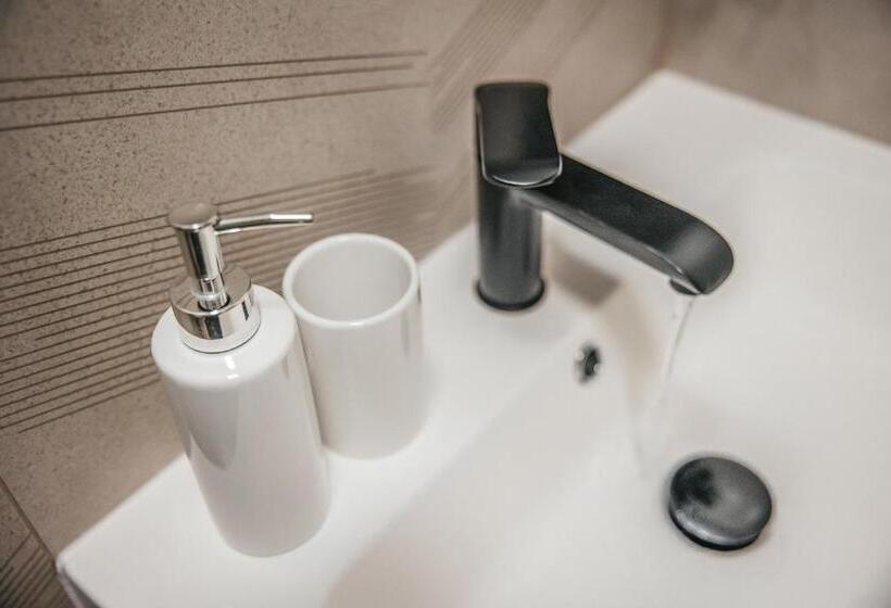 Студия Deluxe, Bystry Comfort