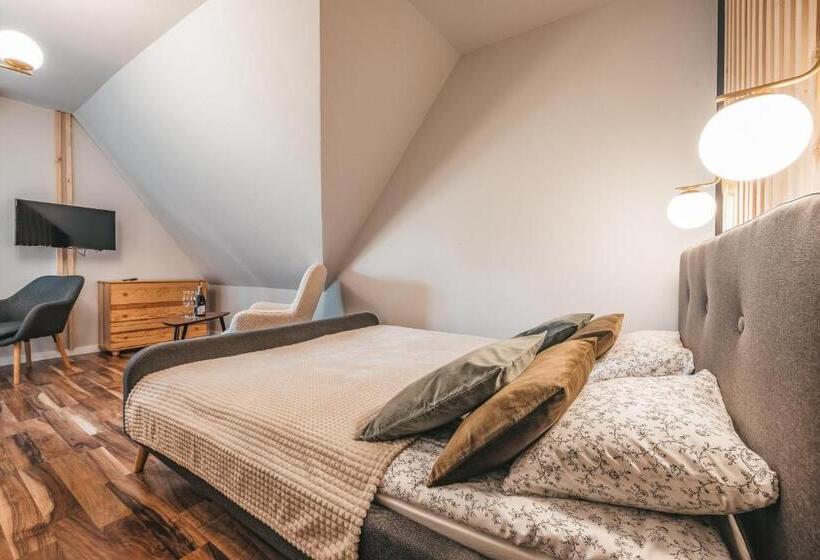 Студия Deluxe, Bystry Comfort