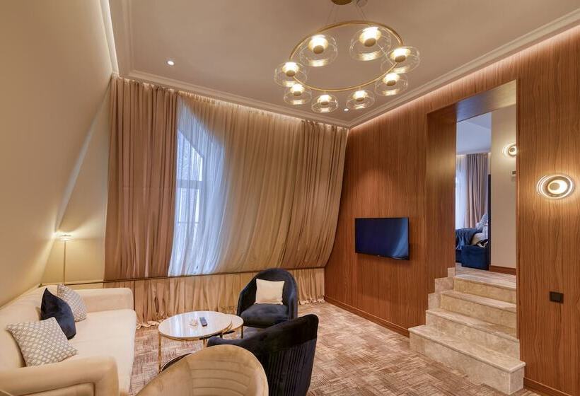 스위트, Hayasa Hotel Yerevan