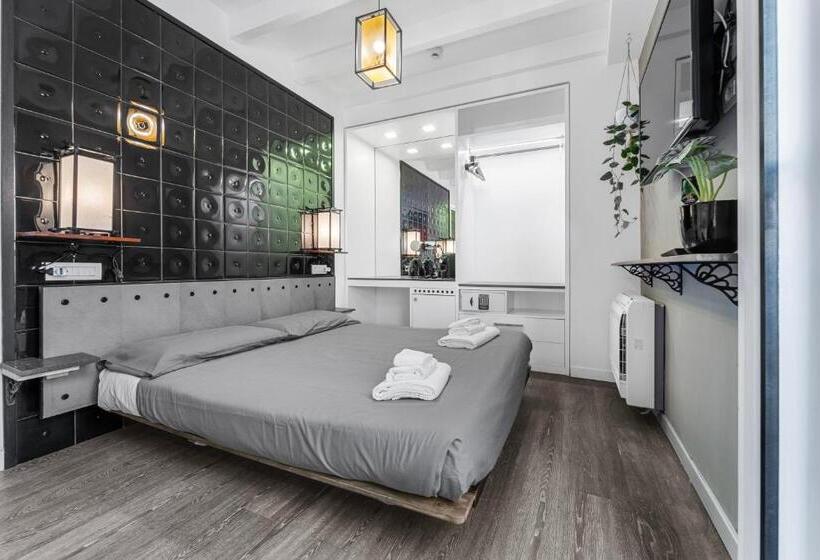 Люкс Кровать Кинг, Ukiyo Suites And Rooms