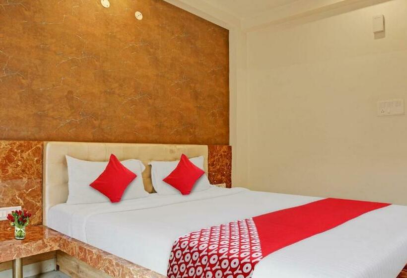 اتاق کلاسیک سه تخته, Flagship Bliss Inn