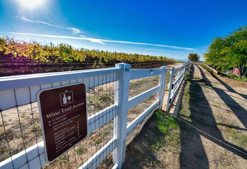디럭스 룸 킹사이즈 침대, Peppertree Lane Ranch    Seven Acre Ranch In The Heart Of Wine Country