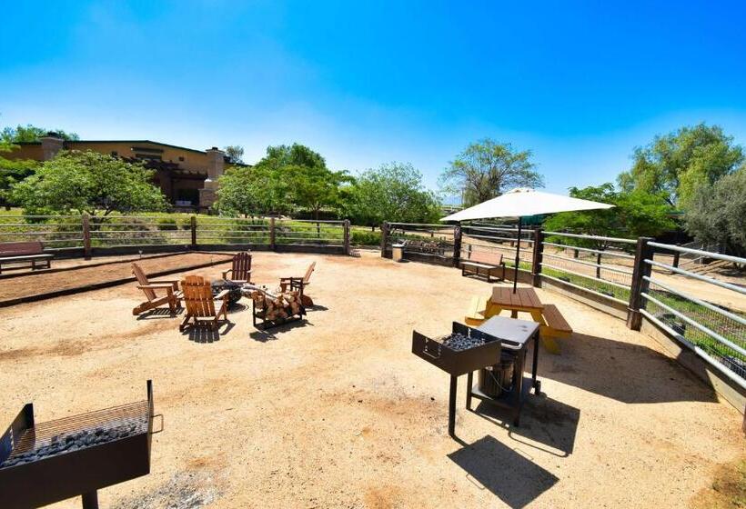스위트 킹사이즈 침대, Peppertree Lane Ranch    Seven Acre Ranch In The Heart Of Wine Country